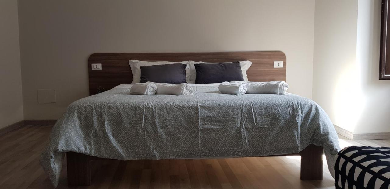 Bed and Breakfast Tre Stelle Al Duomo Катанія Екстер'єр фото