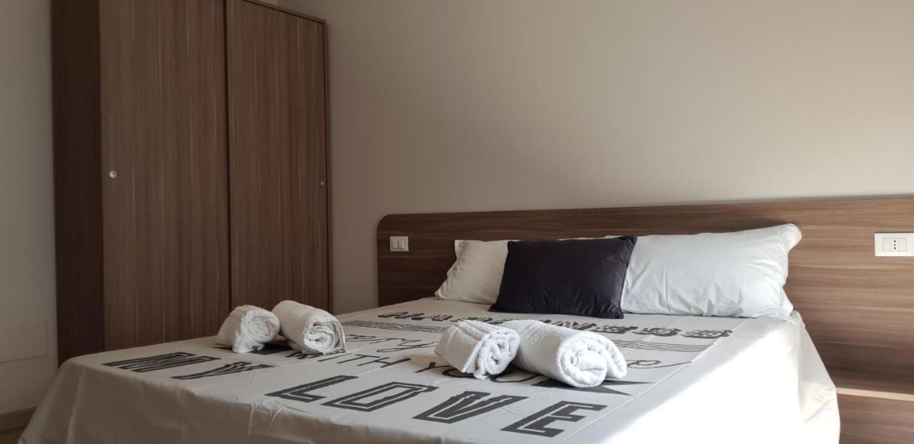 Bed and Breakfast Tre Stelle Al Duomo Катанія Екстер'єр фото